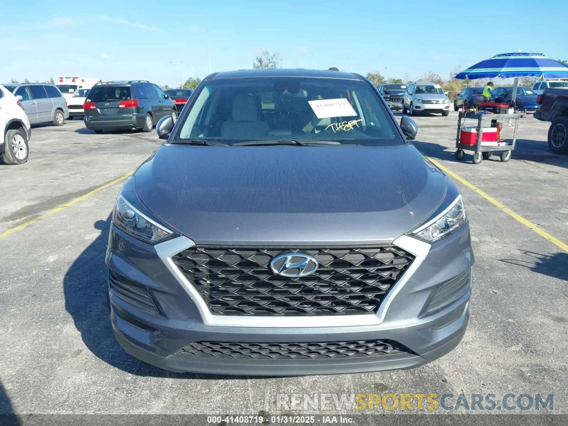 11 Photograph of a damaged car KM8J2CA49MU387658 HYUNDAI TUCSON 2021