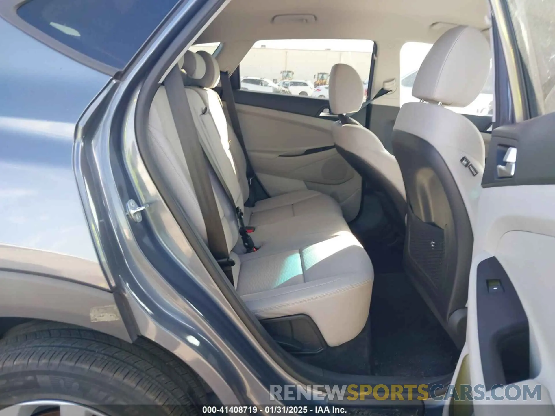 8 Photograph of a damaged car KM8J2CA49MU387658 HYUNDAI TUCSON 2021
