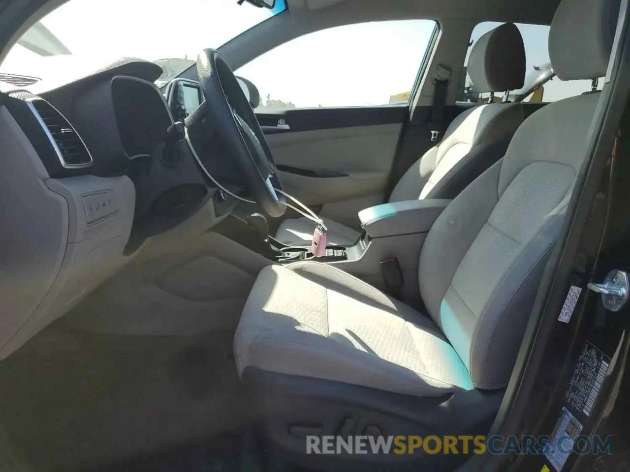 7 Photograph of a damaged car KM8J33A41MU387215 HYUNDAI TUCSON 2021