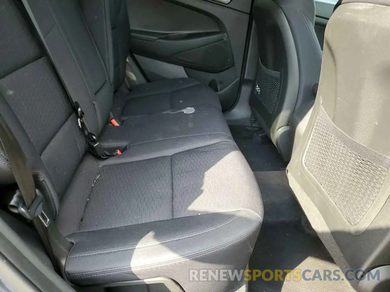 11 Photograph of a damaged car KM8J33A42MU362680 HYUNDAI TUCSON 2021