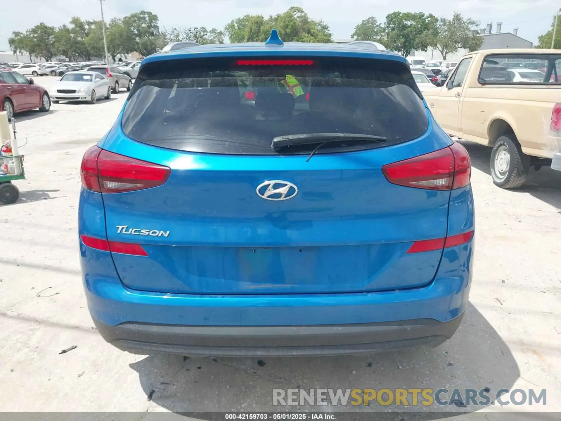 17 Photograph of a damaged car KM8J33A46MU319248 HYUNDAI TUCSON 2021