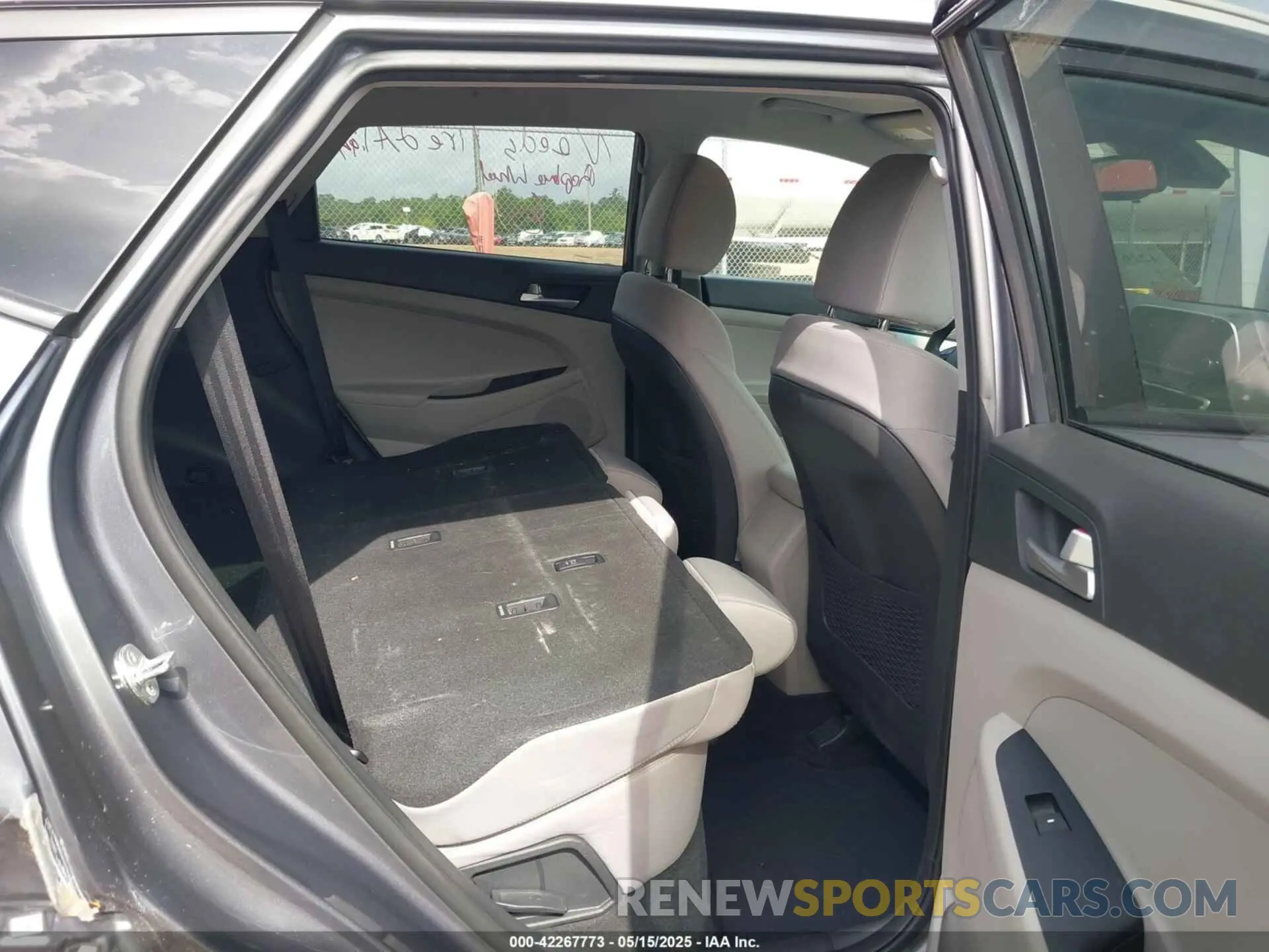 8 Photograph of a damaged car KM8J33A47MU326113 HYUNDAI TUCSON 2021