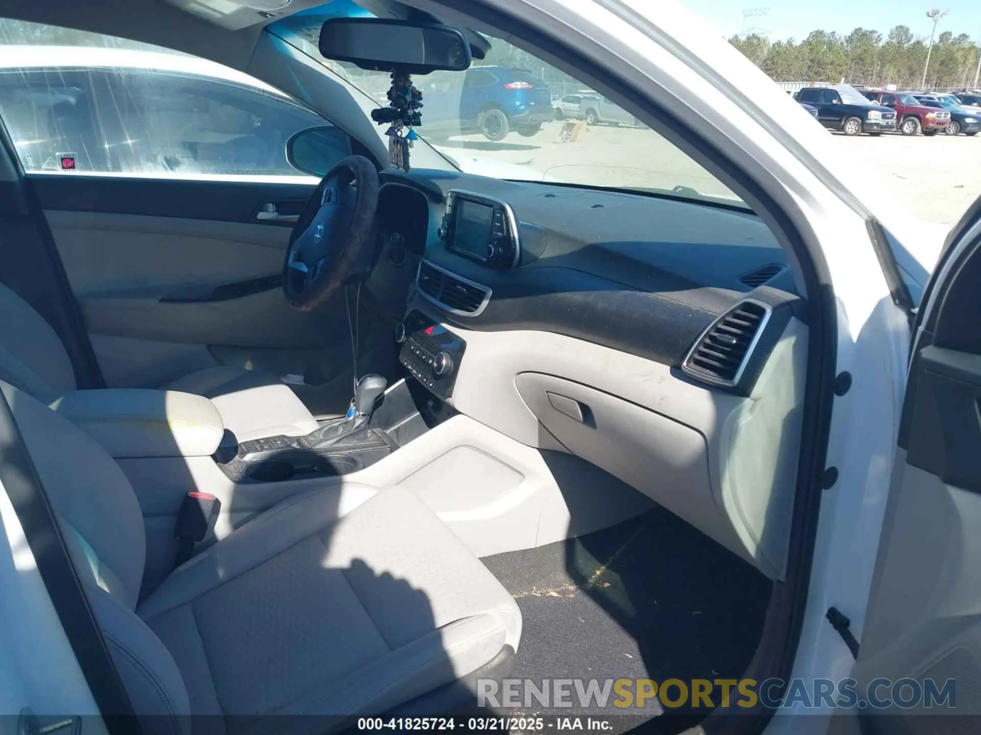 5 Photograph of a damaged car KM8J33A48MU361758 HYUNDAI TUCSON 2021