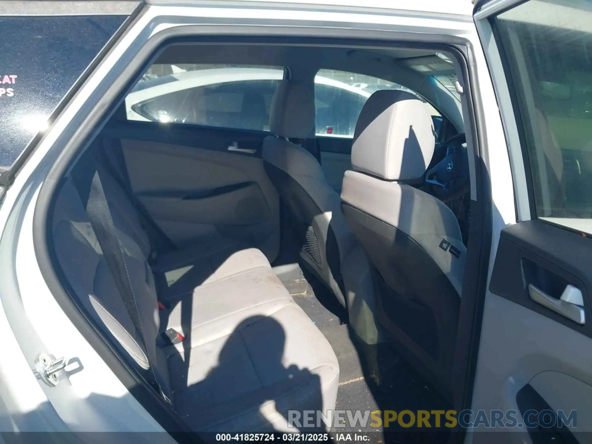 8 Photograph of a damaged car KM8J33A48MU361758 HYUNDAI TUCSON 2021