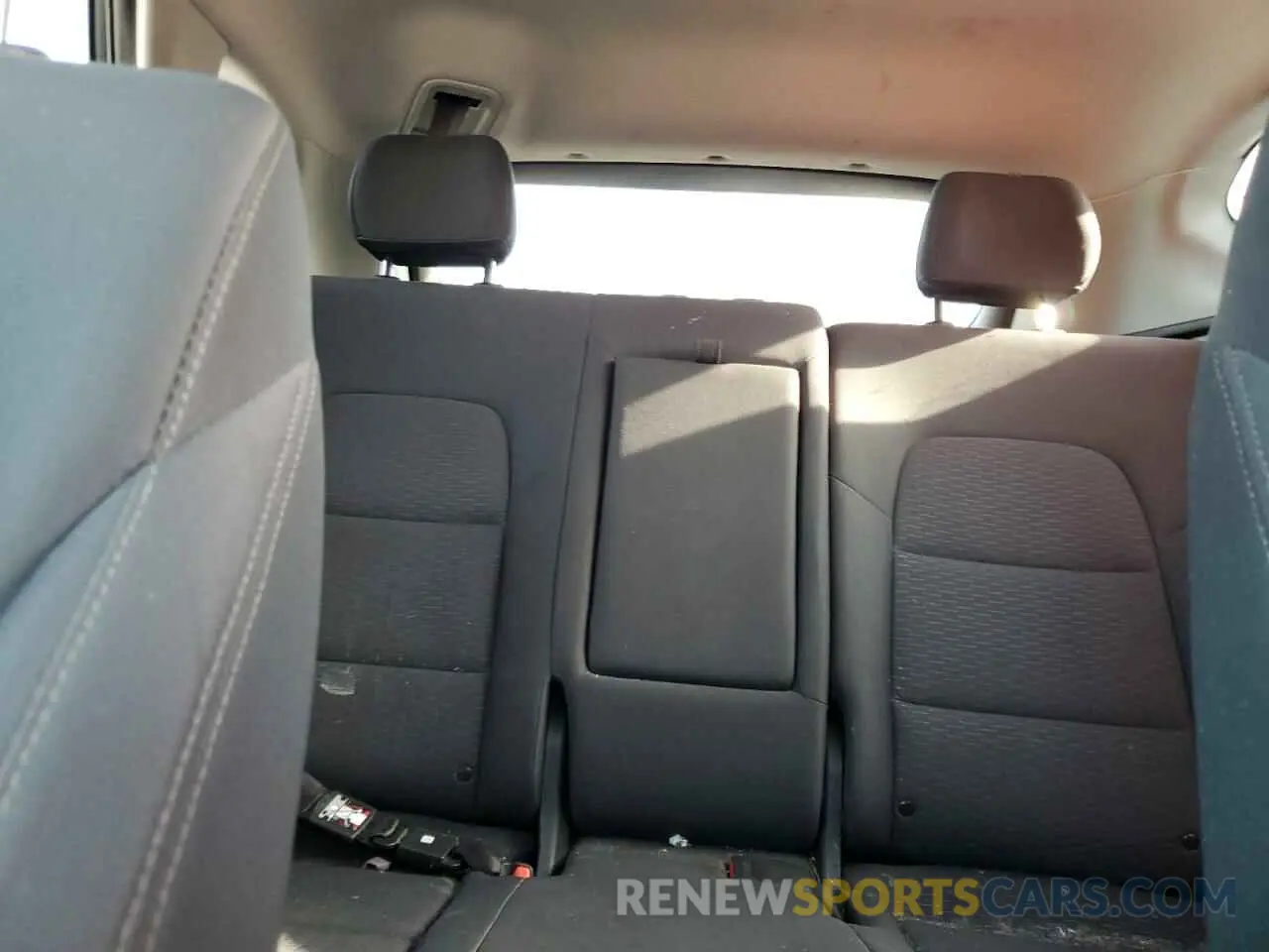 10 Photograph of a damaged car KM8J33A49MU292675 HYUNDAI TUCSON 2021