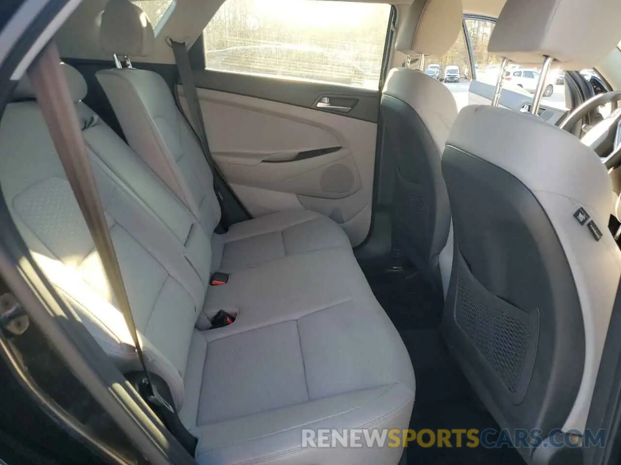 11 Photograph of a damaged car KM8J33A49MU353247 HYUNDAI TUCSON 2021