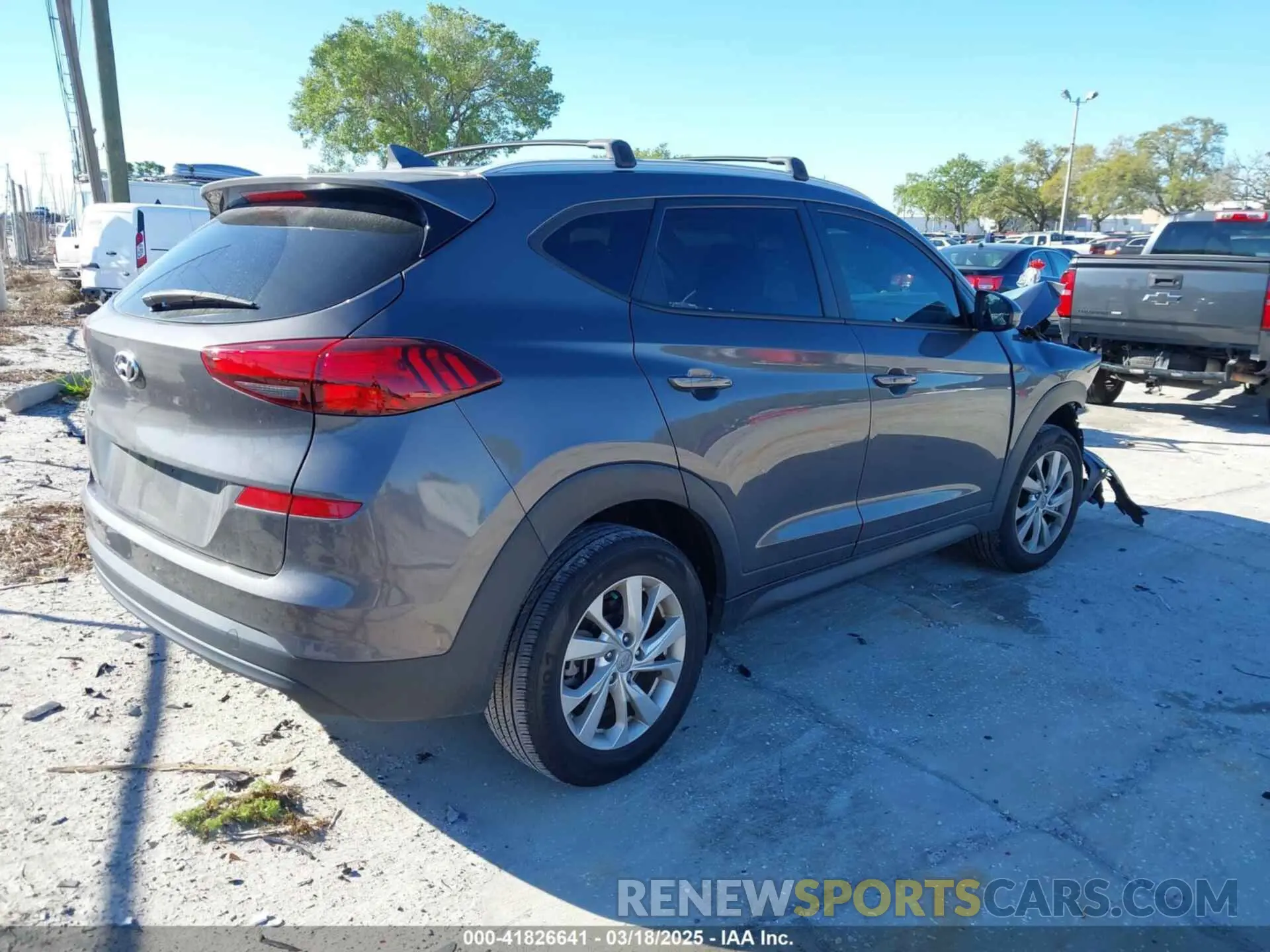 4 Photograph of a damaged car KM8J33A4XMU364628 HYUNDAI TUCSON 2021
