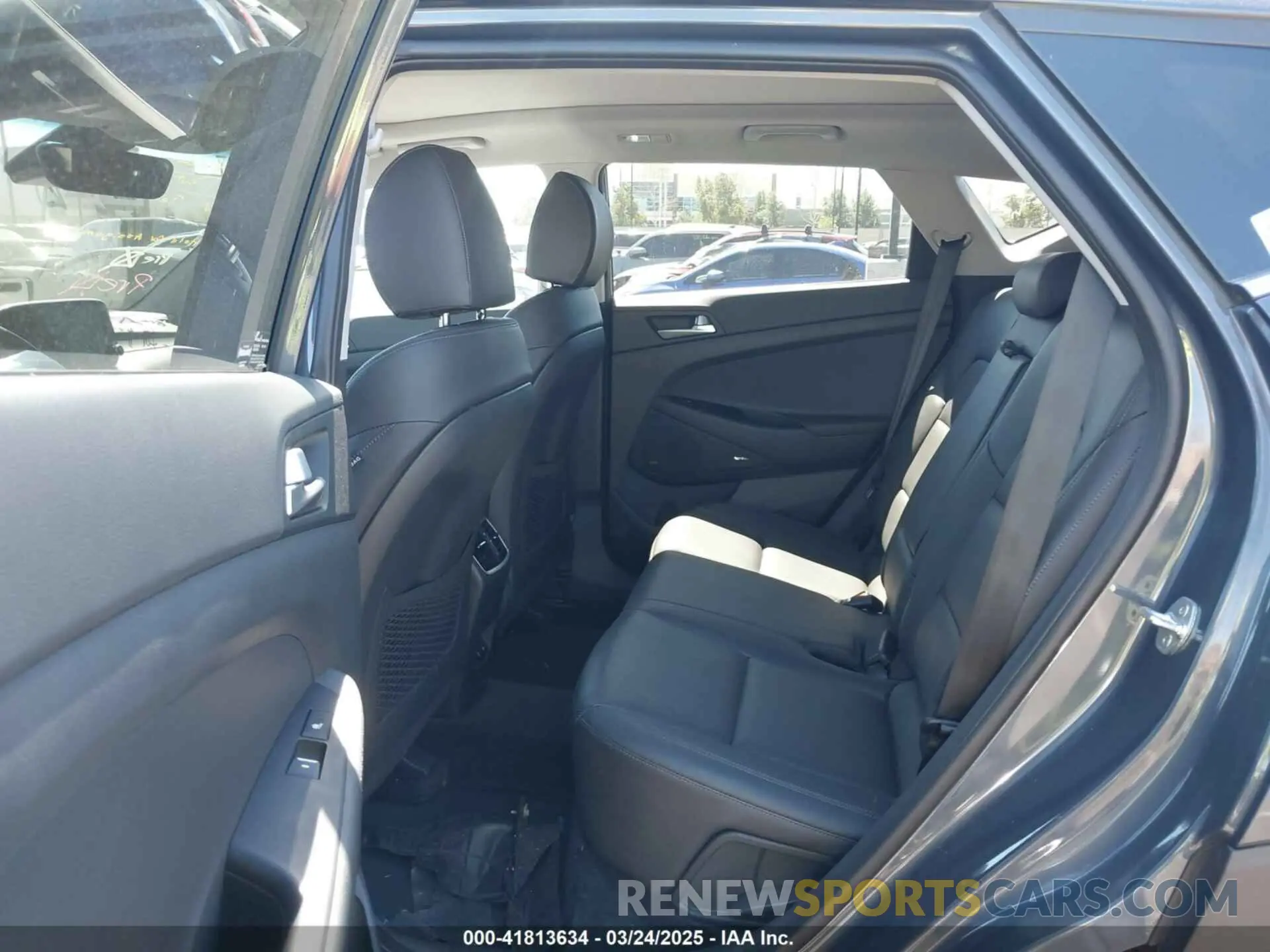 8 Photograph of a damaged car KM8J33AL0MU300525 HYUNDAI TUCSON 2021