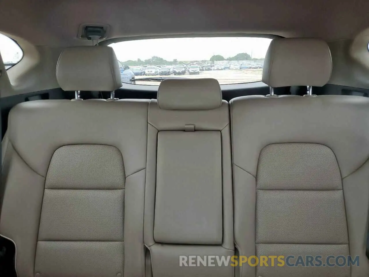10 Photograph of a damaged car KM8J33AL1MU313820 HYUNDAI TUCSON 2021