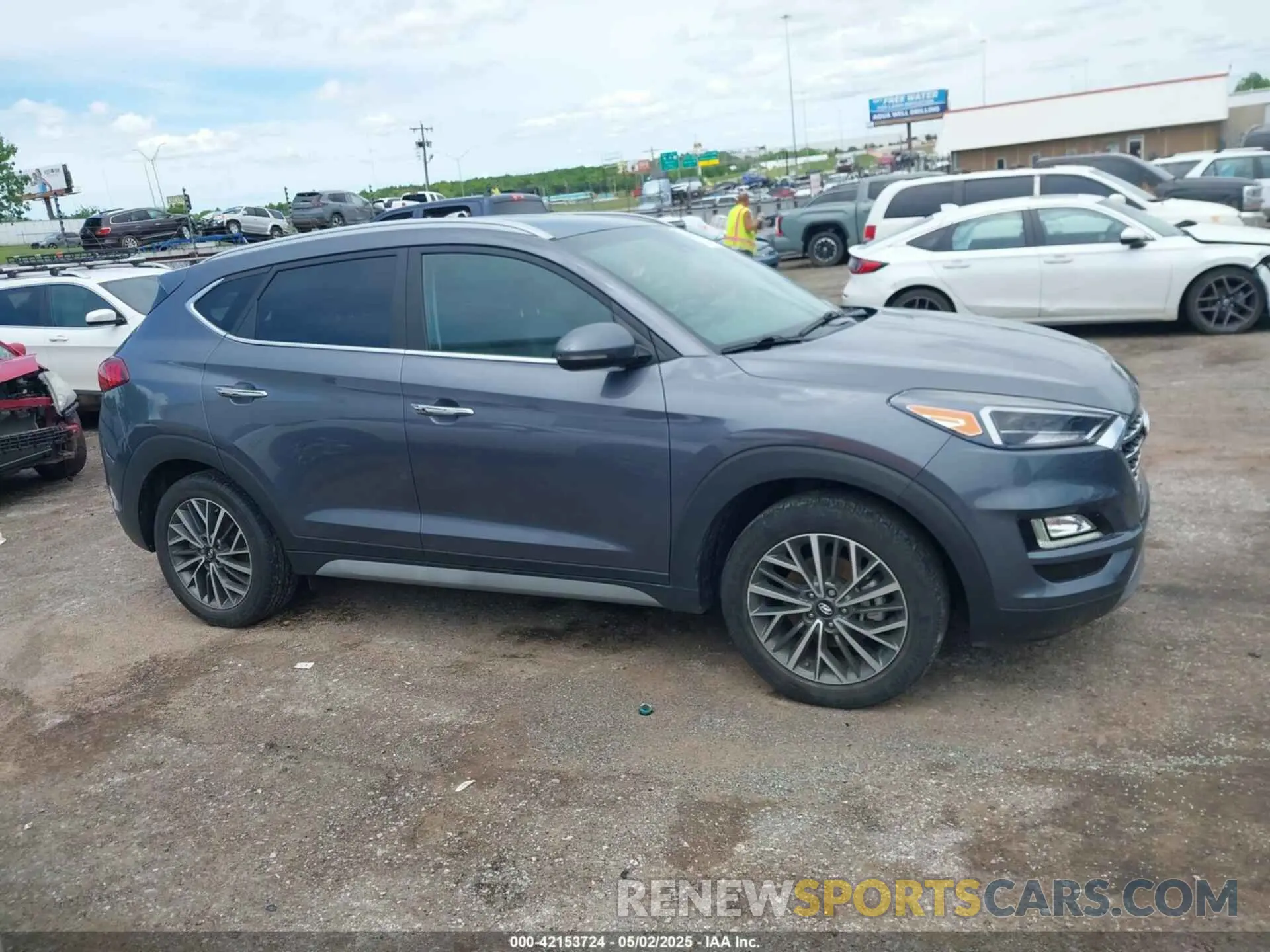13 Photograph of a damaged car KM8J33AL2MU325832 HYUNDAI TUCSON 2021