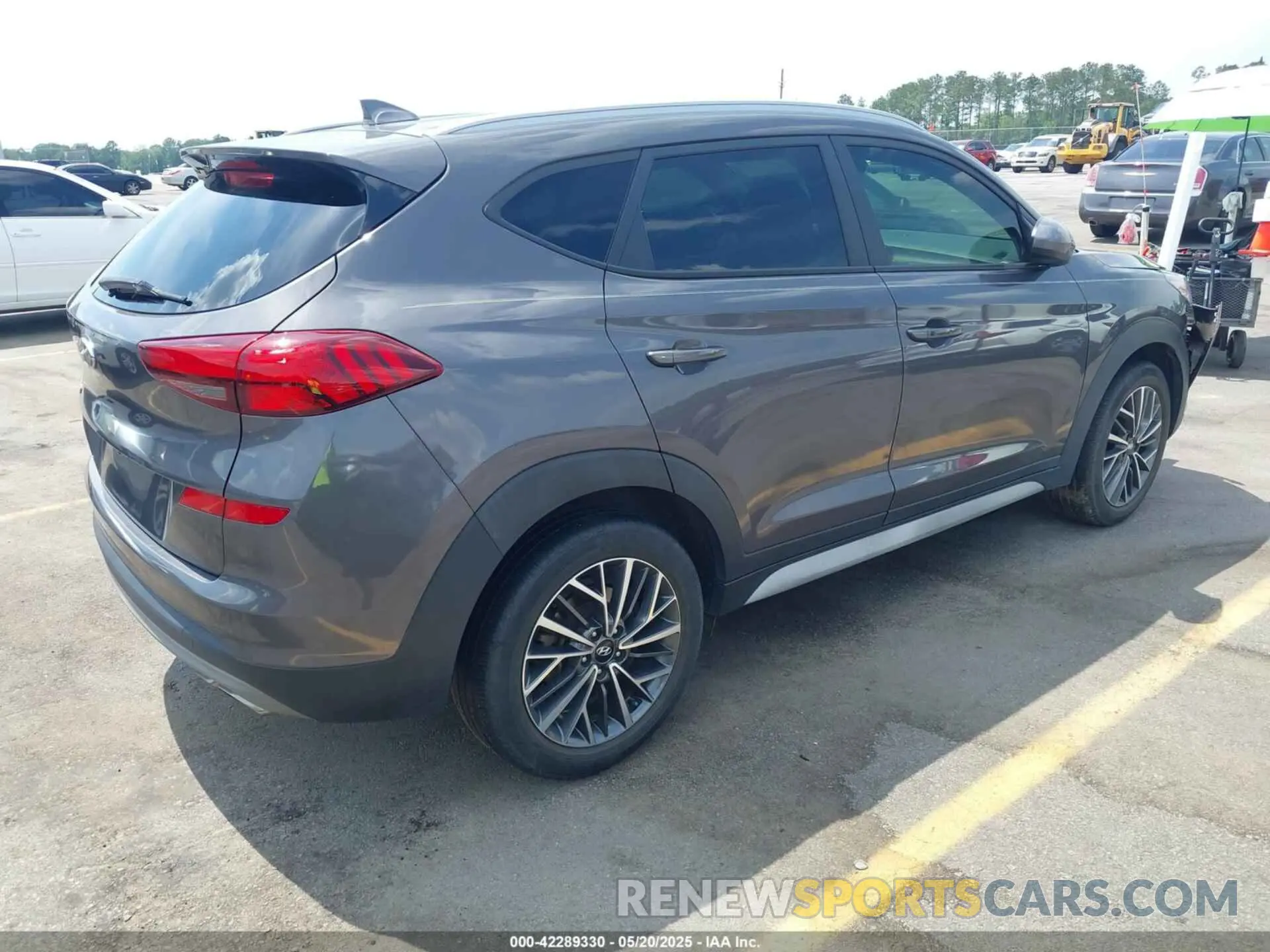 4 Photograph of a damaged car KM8J33AL2MU375498 HYUNDAI TUCSON 2021