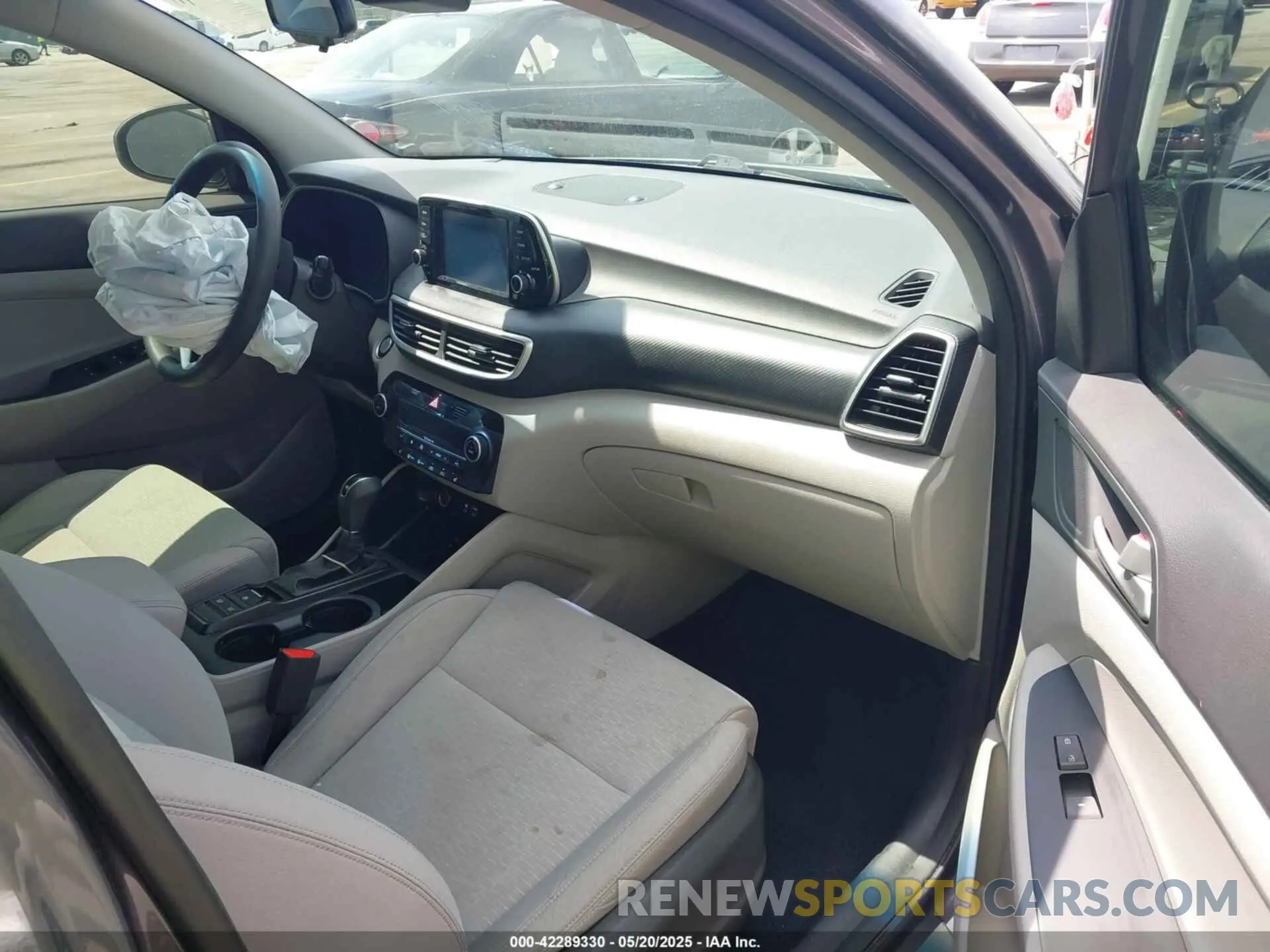5 Photograph of a damaged car KM8J33AL2MU375498 HYUNDAI TUCSON 2021