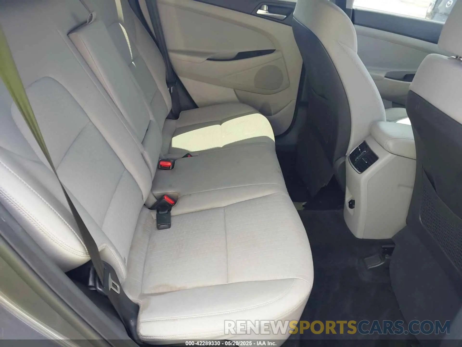 8 Photograph of a damaged car KM8J33AL2MU375498 HYUNDAI TUCSON 2021