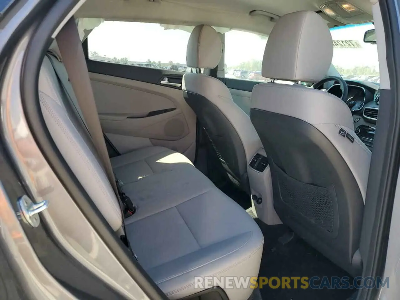 11 Photograph of a damaged car KM8J33AL4MU308627 HYUNDAI TUCSON 2021