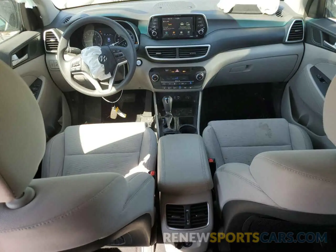 8 Photograph of a damaged car KM8J33AL4MU308627 HYUNDAI TUCSON 2021