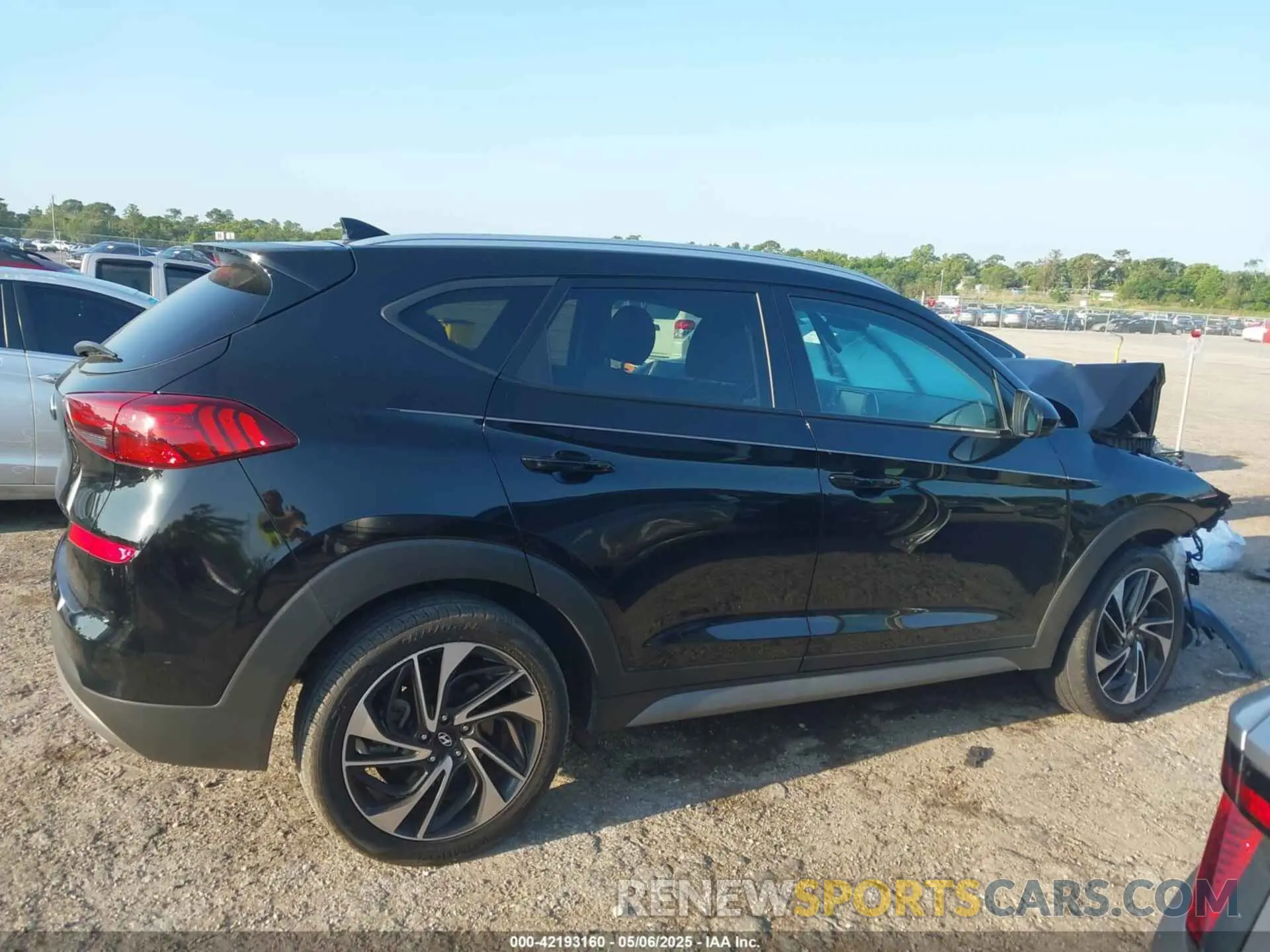 14 Photograph of a damaged car KM8J33AL4MU407660 HYUNDAI TUCSON 2021