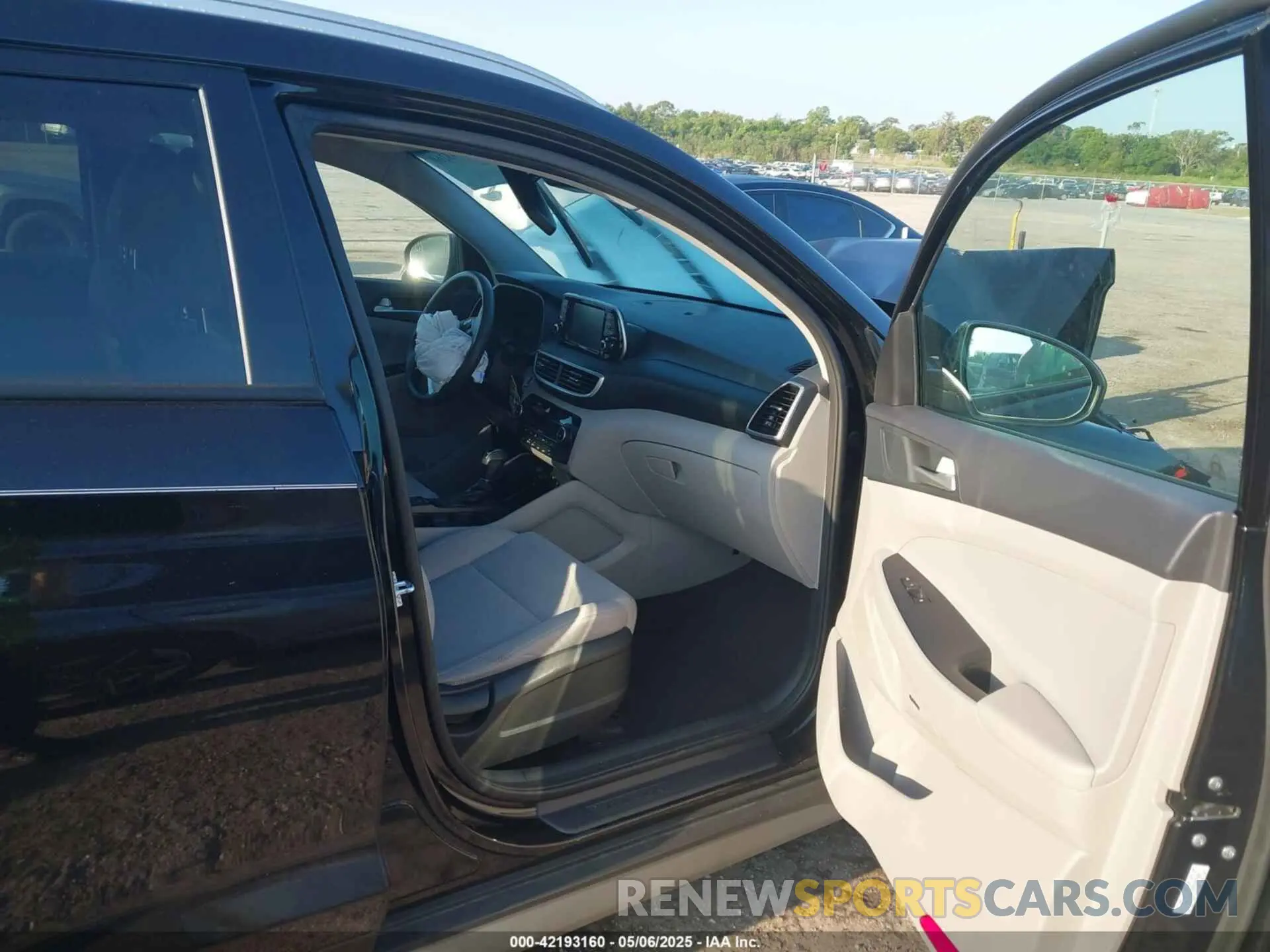 5 Photograph of a damaged car KM8J33AL4MU407660 HYUNDAI TUCSON 2021