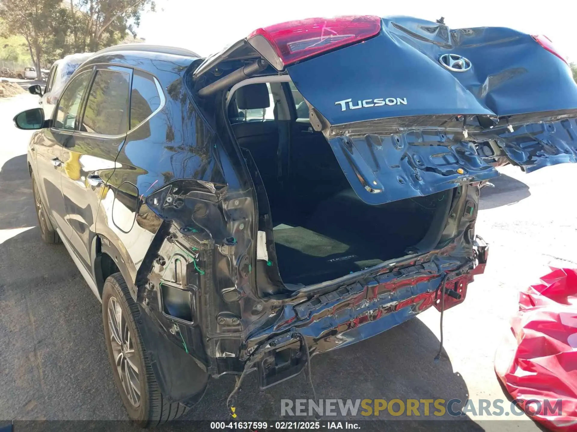 19 Photograph of a damaged car KM8J33AL6MU298151 HYUNDAI TUCSON 2021