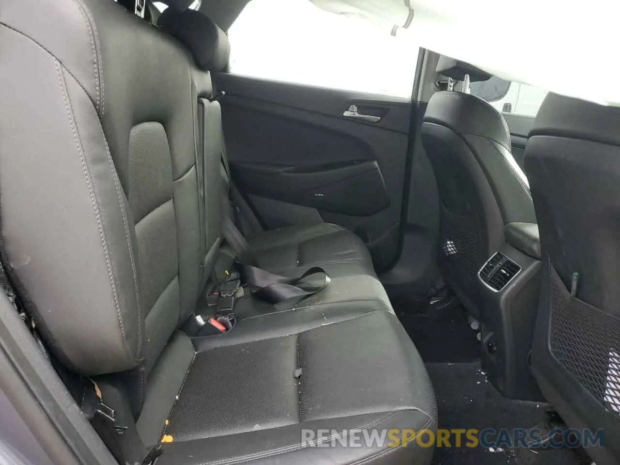 10 Photograph of a damaged car KM8J33AL7MU285036 HYUNDAI TUCSON 2021
