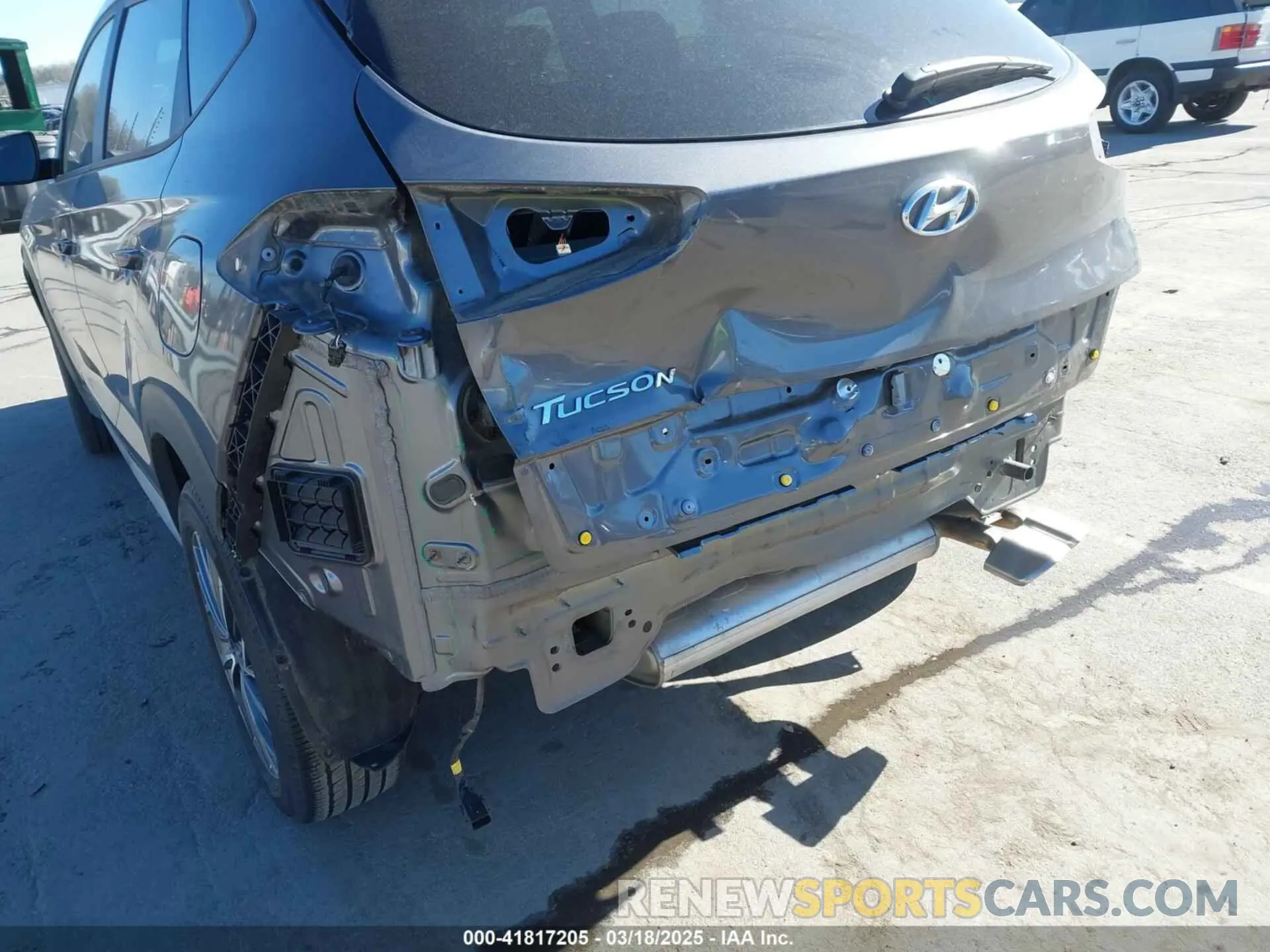 18 Photograph of a damaged car KM8J33AL7MU325387 HYUNDAI TUCSON 2021