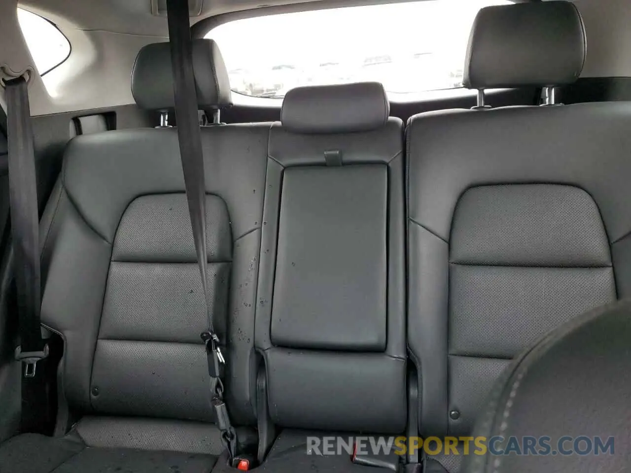 10 Photograph of a damaged car KM8J33AL8MU372248 HYUNDAI TUCSON 2021