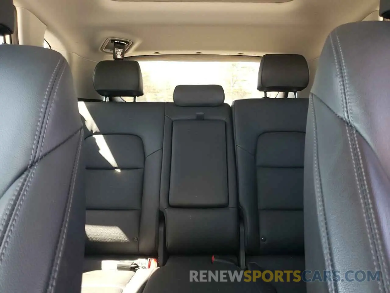 10 Photograph of a damaged car KM8J33AL9MU343812 HYUNDAI TUCSON 2021
