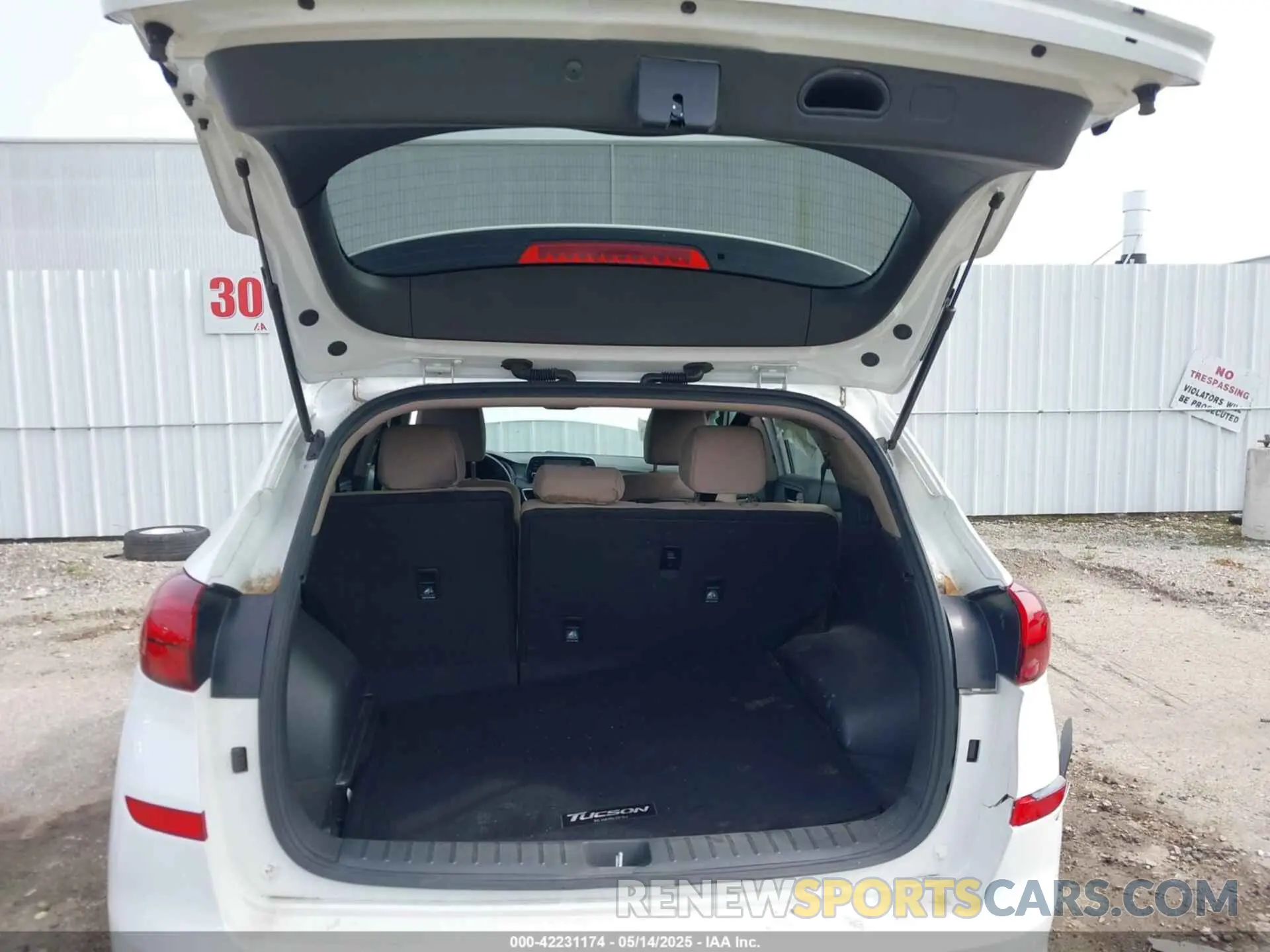 19 Photograph of a damaged car KM8J33AL9MU372713 HYUNDAI TUCSON 2021