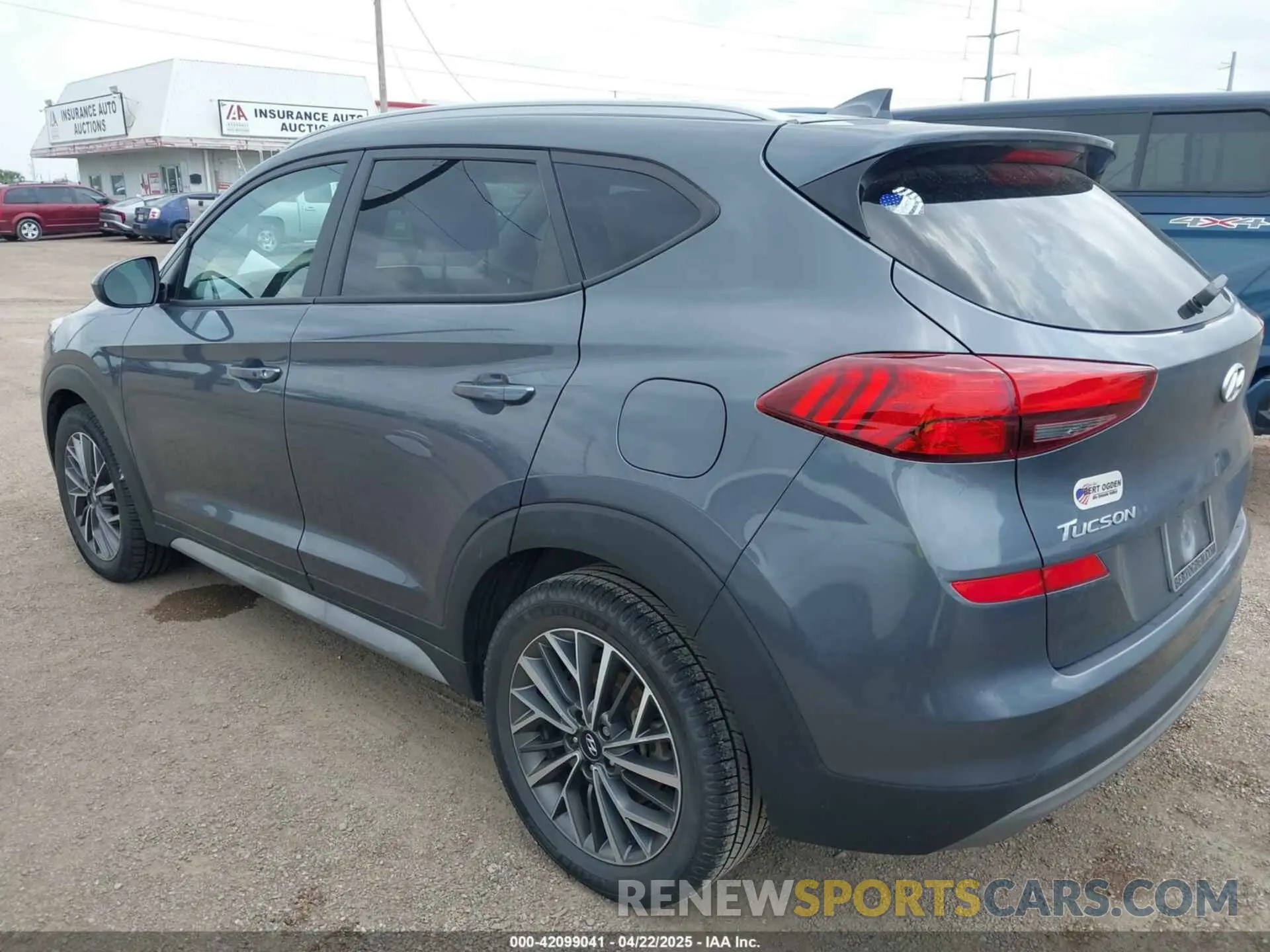 3 Photograph of a damaged car KM8J33AL9MU409114 HYUNDAI TUCSON 2021