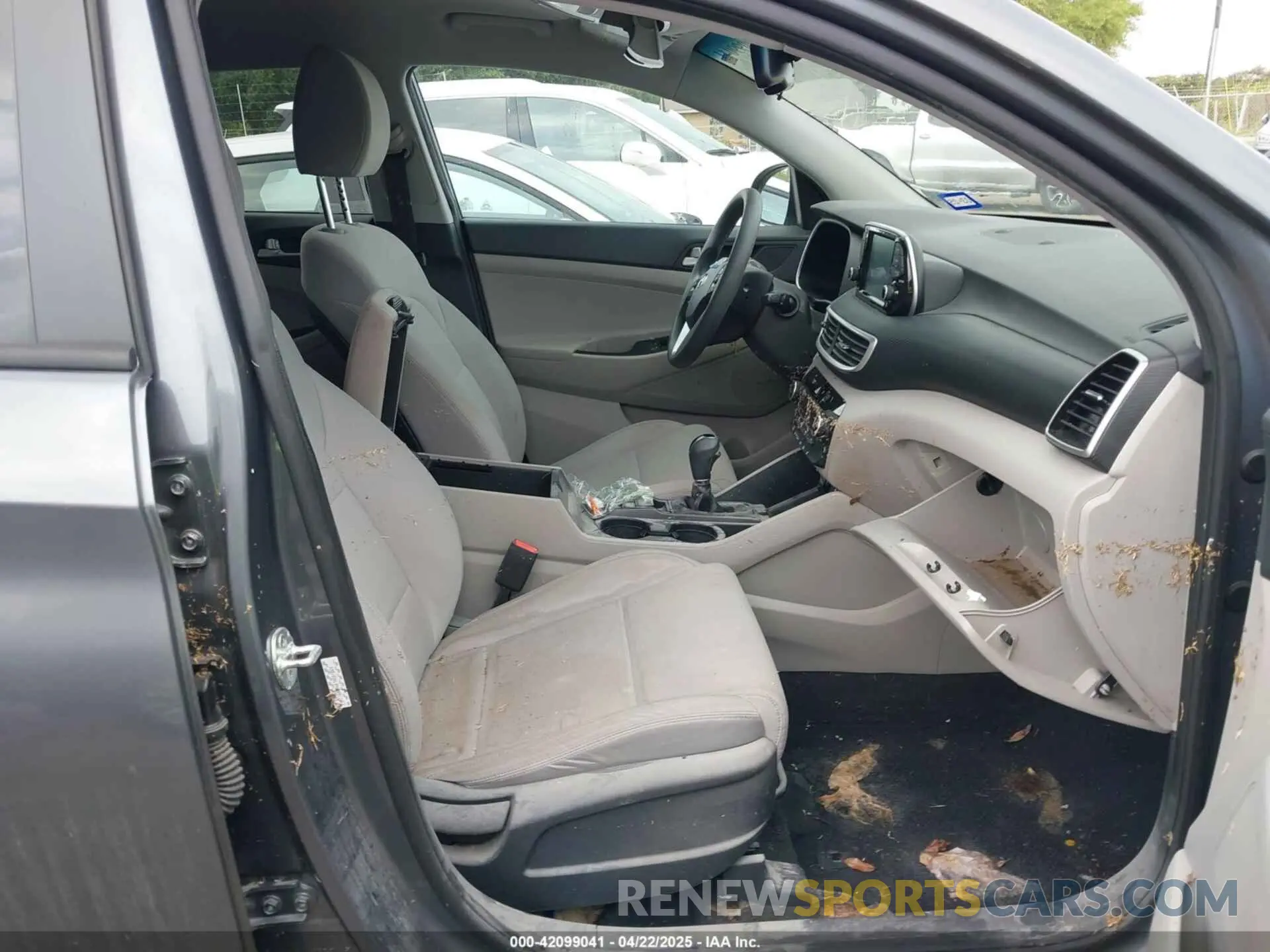 5 Photograph of a damaged car KM8J33AL9MU409114 HYUNDAI TUCSON 2021