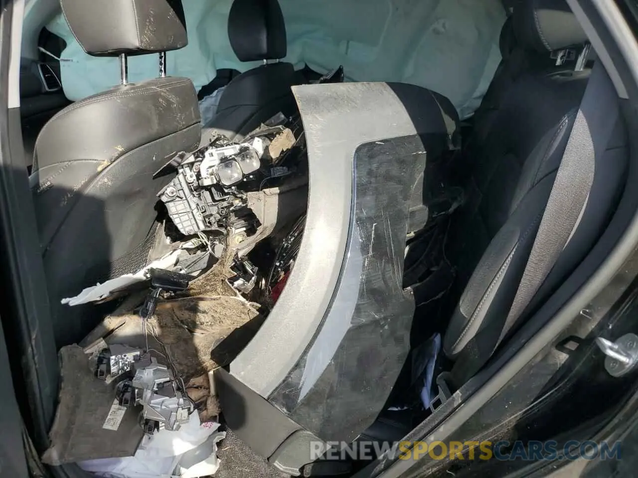 11 Photograph of a damaged car KM8J33ALXMU284138 HYUNDAI TUCSON 2021