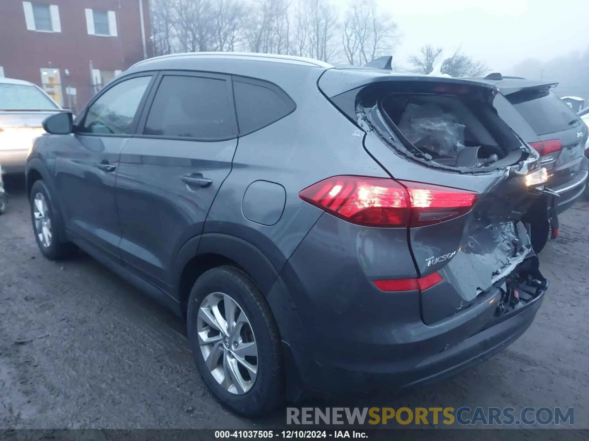 3 Photograph of a damaged car KM8J3CA41MU292752 HYUNDAI TUCSON 2021