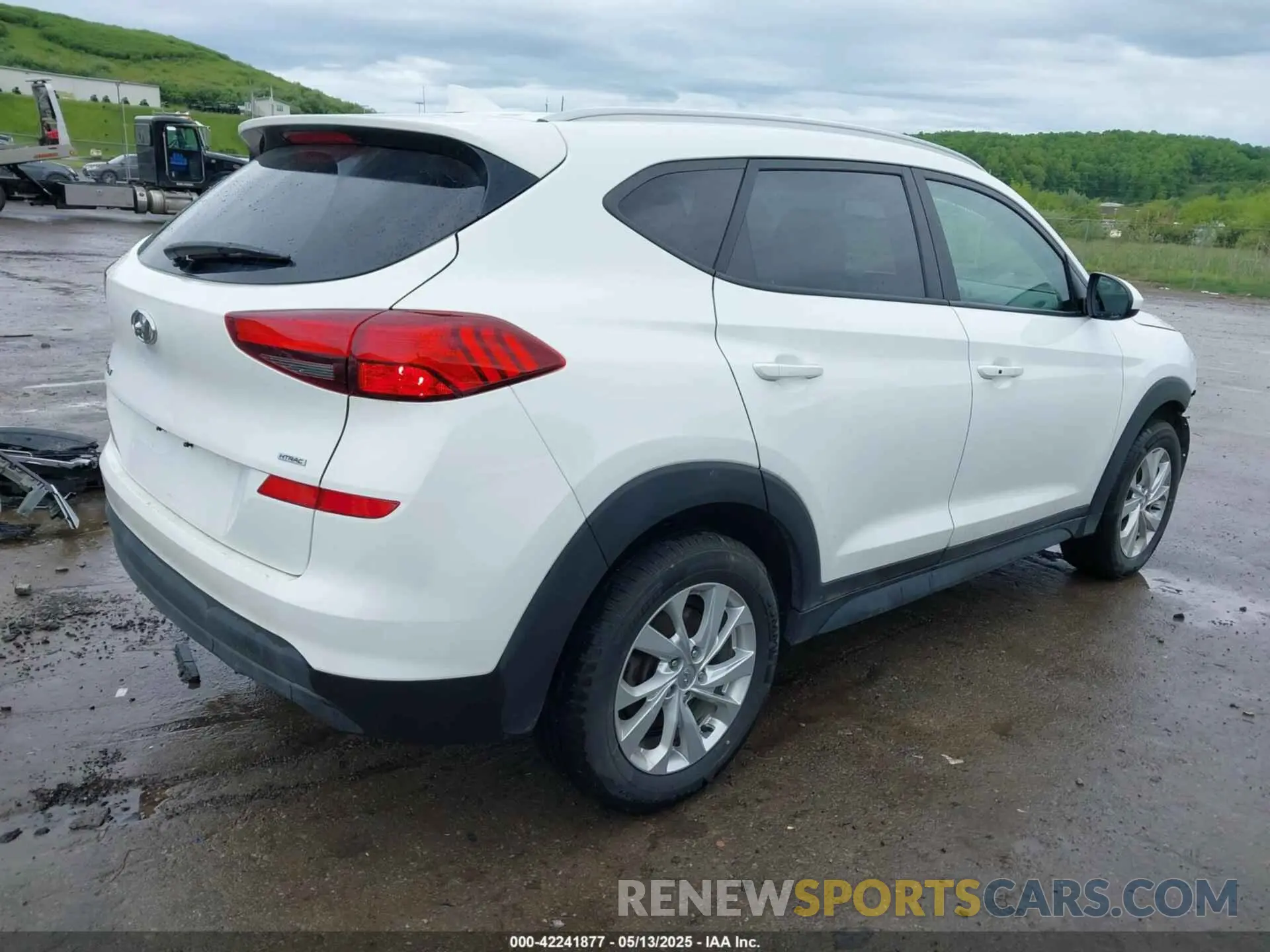 4 Photograph of a damaged car KM8J3CA41MU327869 HYUNDAI TUCSON 2021