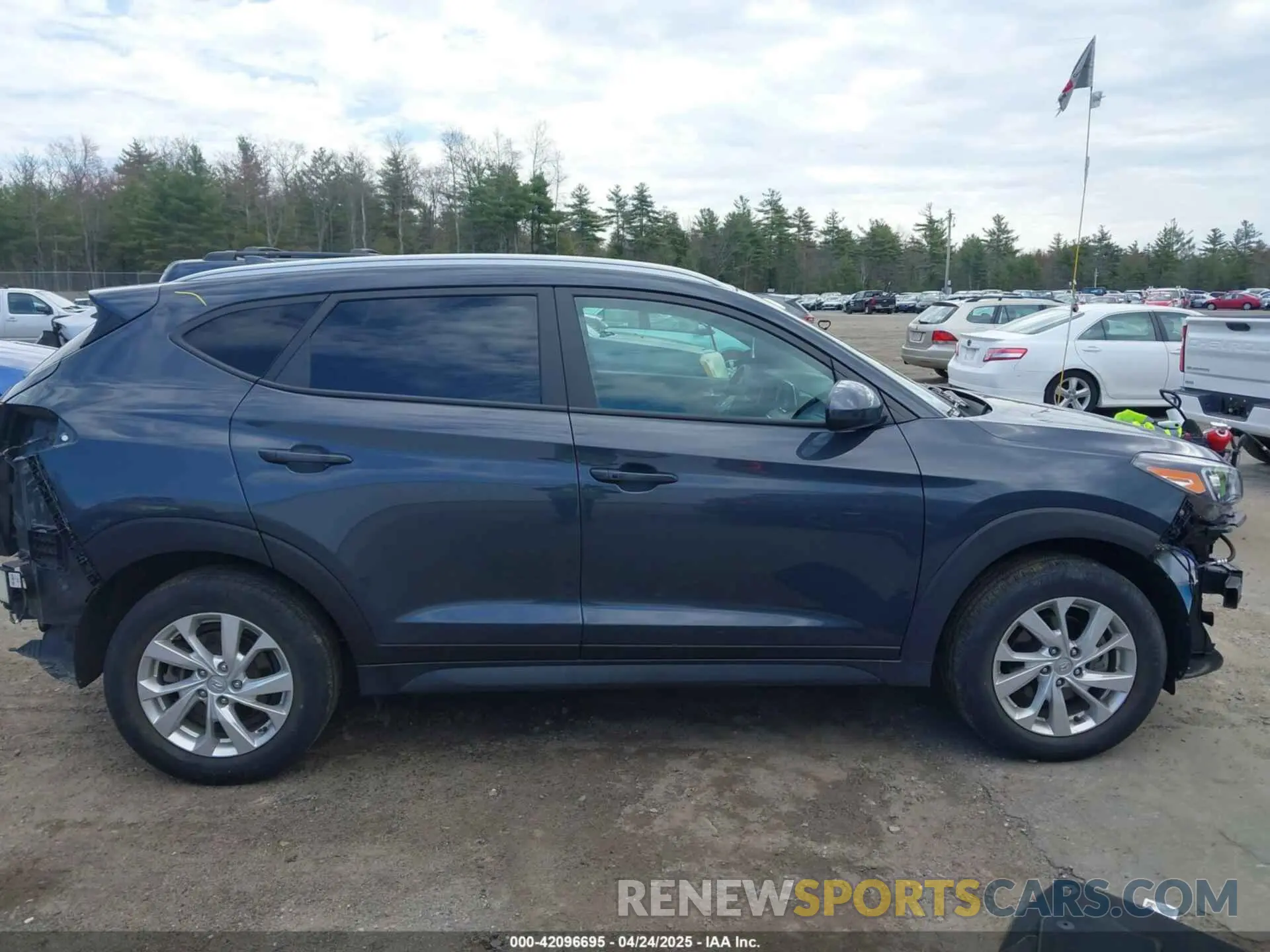 13 Photograph of a damaged car KM8J3CA41MU367997 HYUNDAI TUCSON 2021