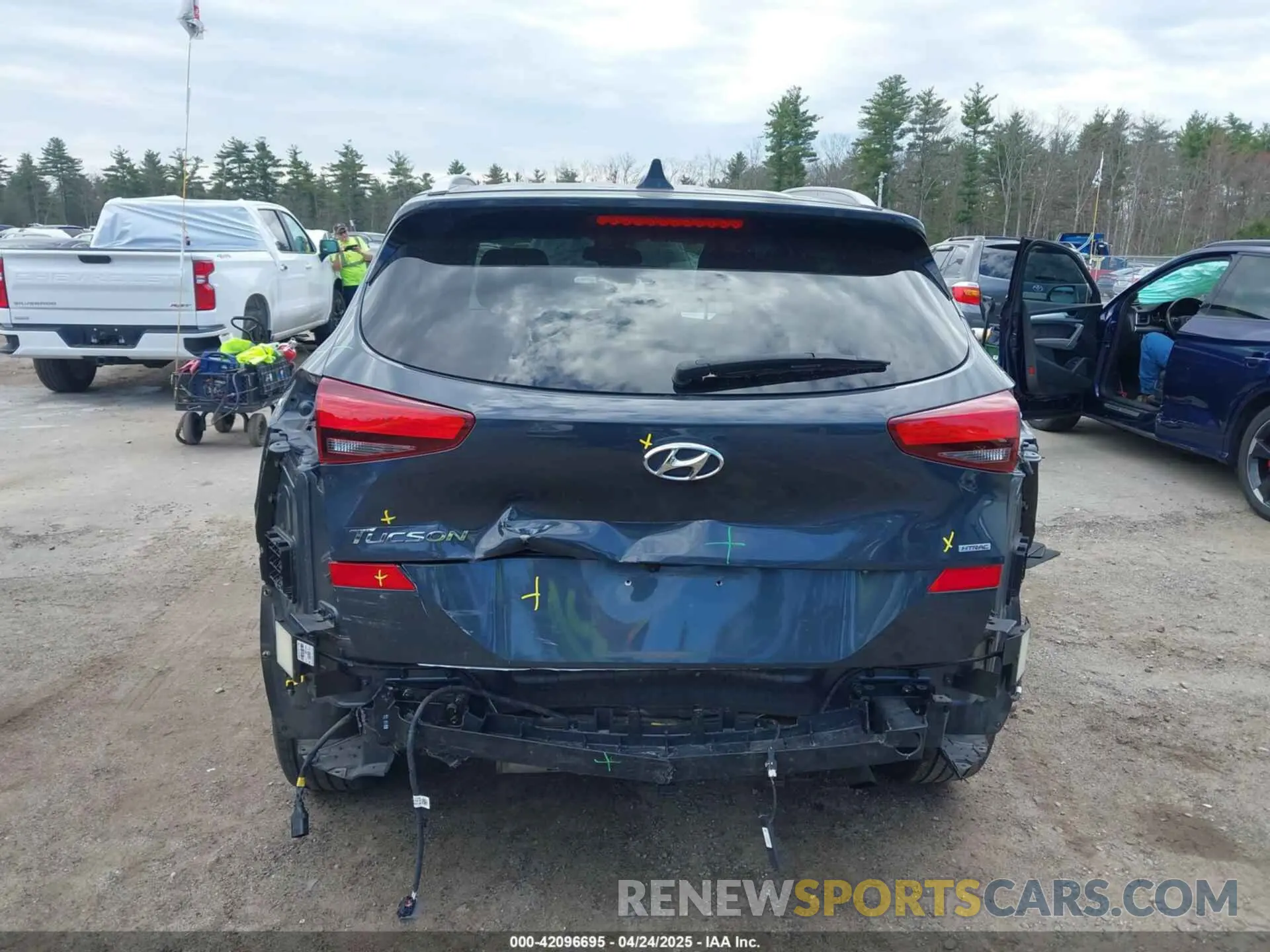 16 Photograph of a damaged car KM8J3CA41MU367997 HYUNDAI TUCSON 2021