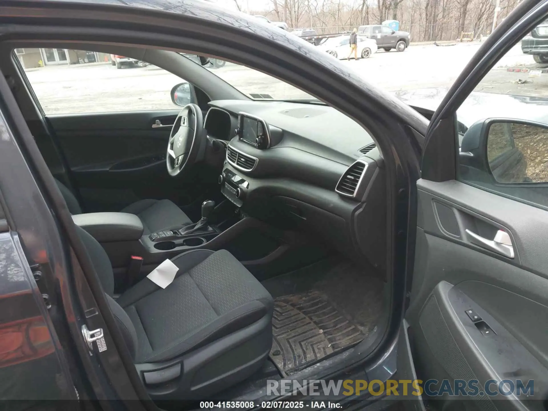 5 Photograph of a damaged car KM8J3CA44MU344679 HYUNDAI TUCSON 2021