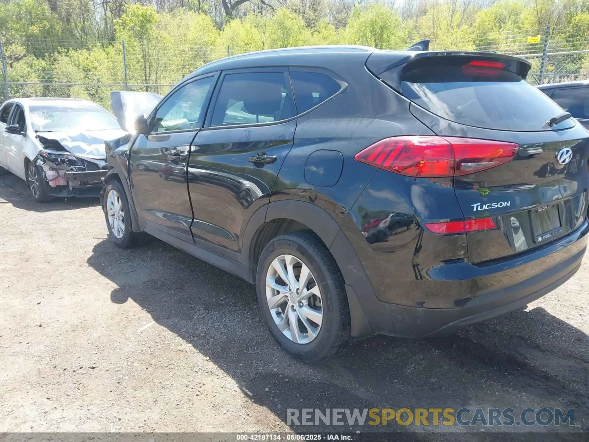 3 Photograph of a damaged car KM8J3CA46MU299602 HYUNDAI TUCSON 2021