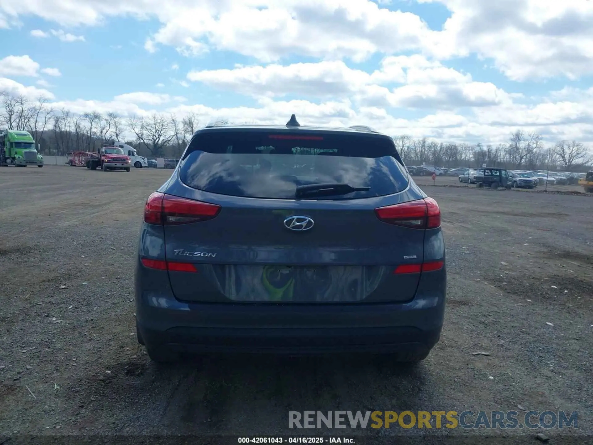 17 Photograph of a damaged car KM8J3CA48MU286818 HYUNDAI TUCSON 2021