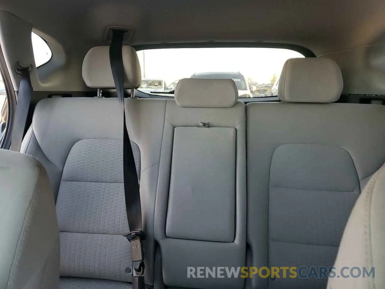 10 Photograph of a damaged car KM8J3CA48MU299682 HYUNDAI TUCSON 2021