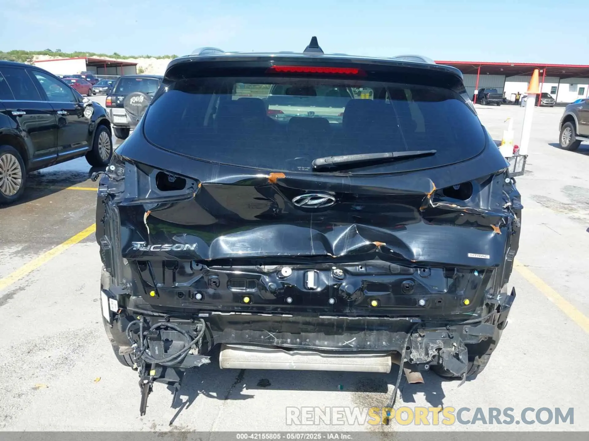 17 Photograph of a damaged car KM8J3CA49MU353474 HYUNDAI TUCSON 2021