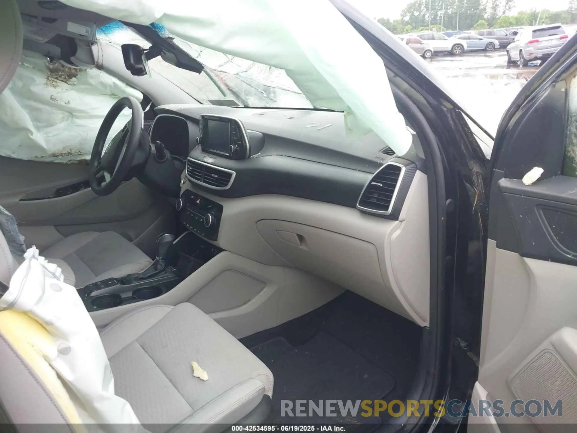 5 Photograph of a damaged car KM8J3CA4XMU359347 HYUNDAI TUCSON 2021