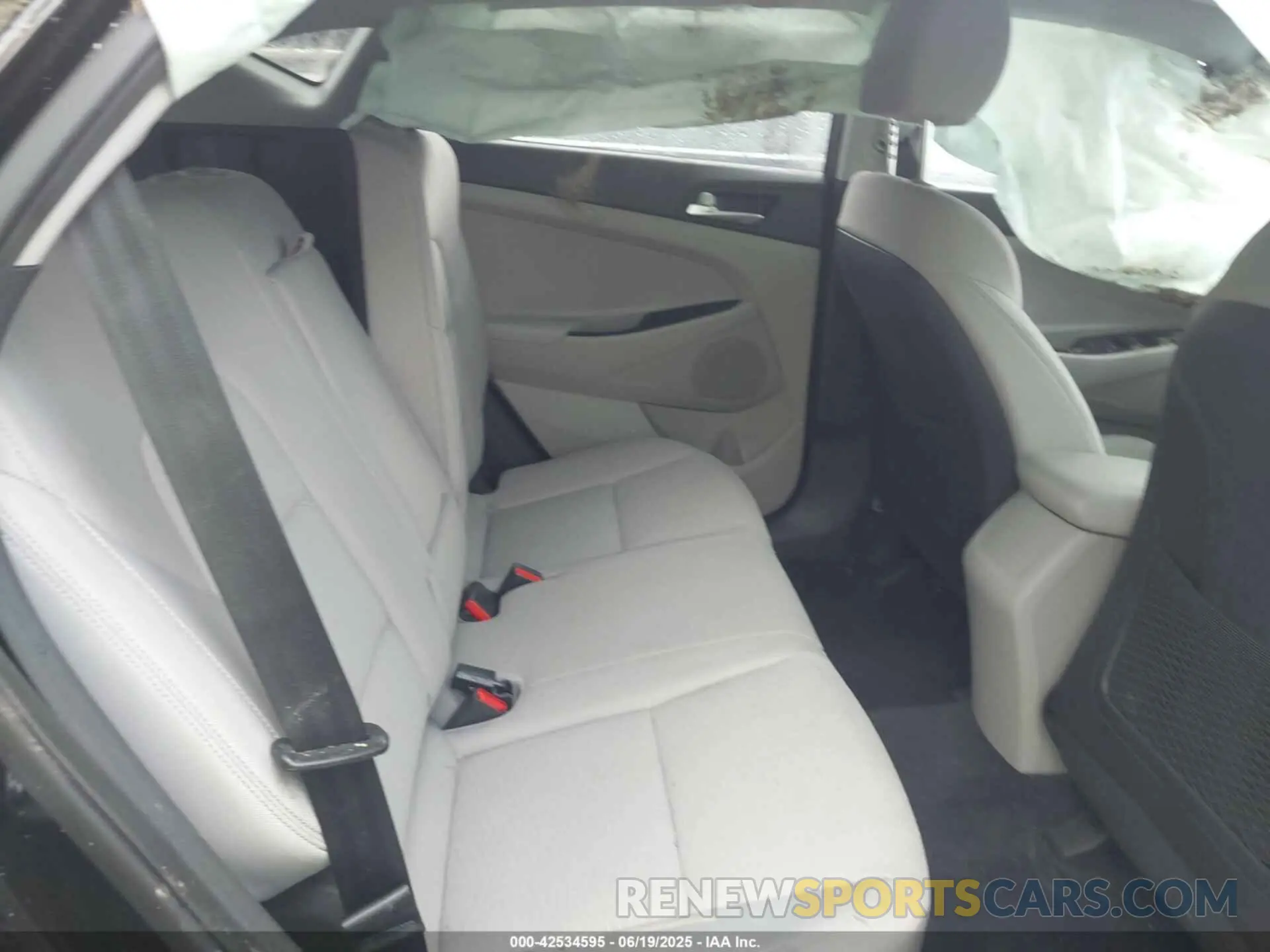 8 Photograph of a damaged car KM8J3CA4XMU359347 HYUNDAI TUCSON 2021