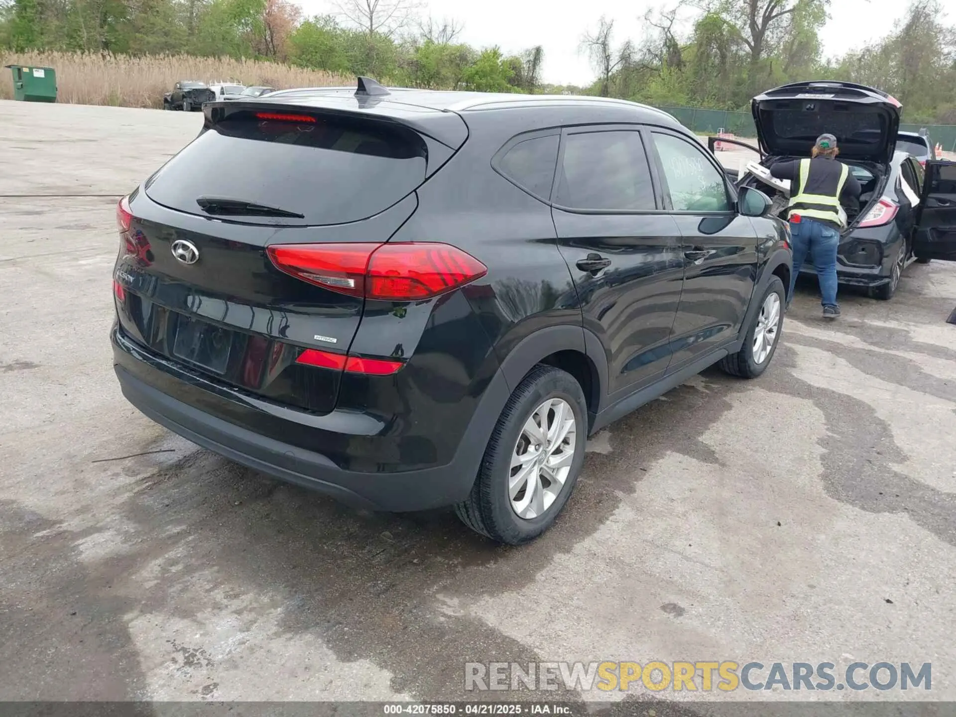 4 Photograph of a damaged car KM8J3CA4XMU363091 HYUNDAI TUCSON 2021