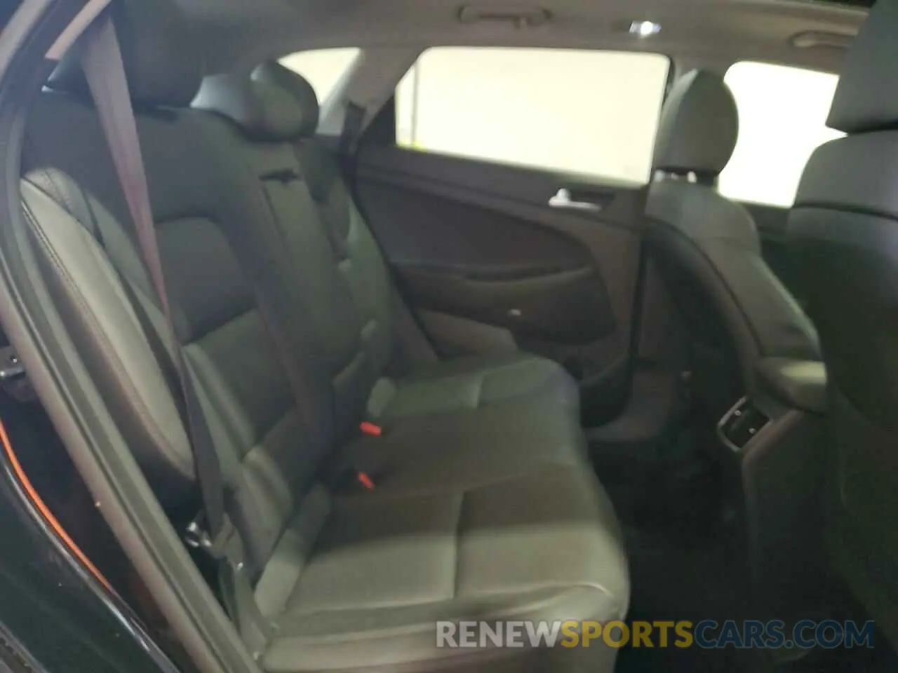 11 Photograph of a damaged car KM8J3CAL0MU385639 HYUNDAI TUCSON 2021