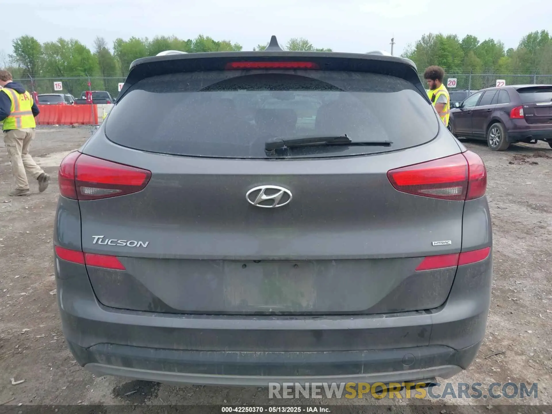 17 Photograph of a damaged car KM8J3CAL1MU380837 HYUNDAI TUCSON 2021