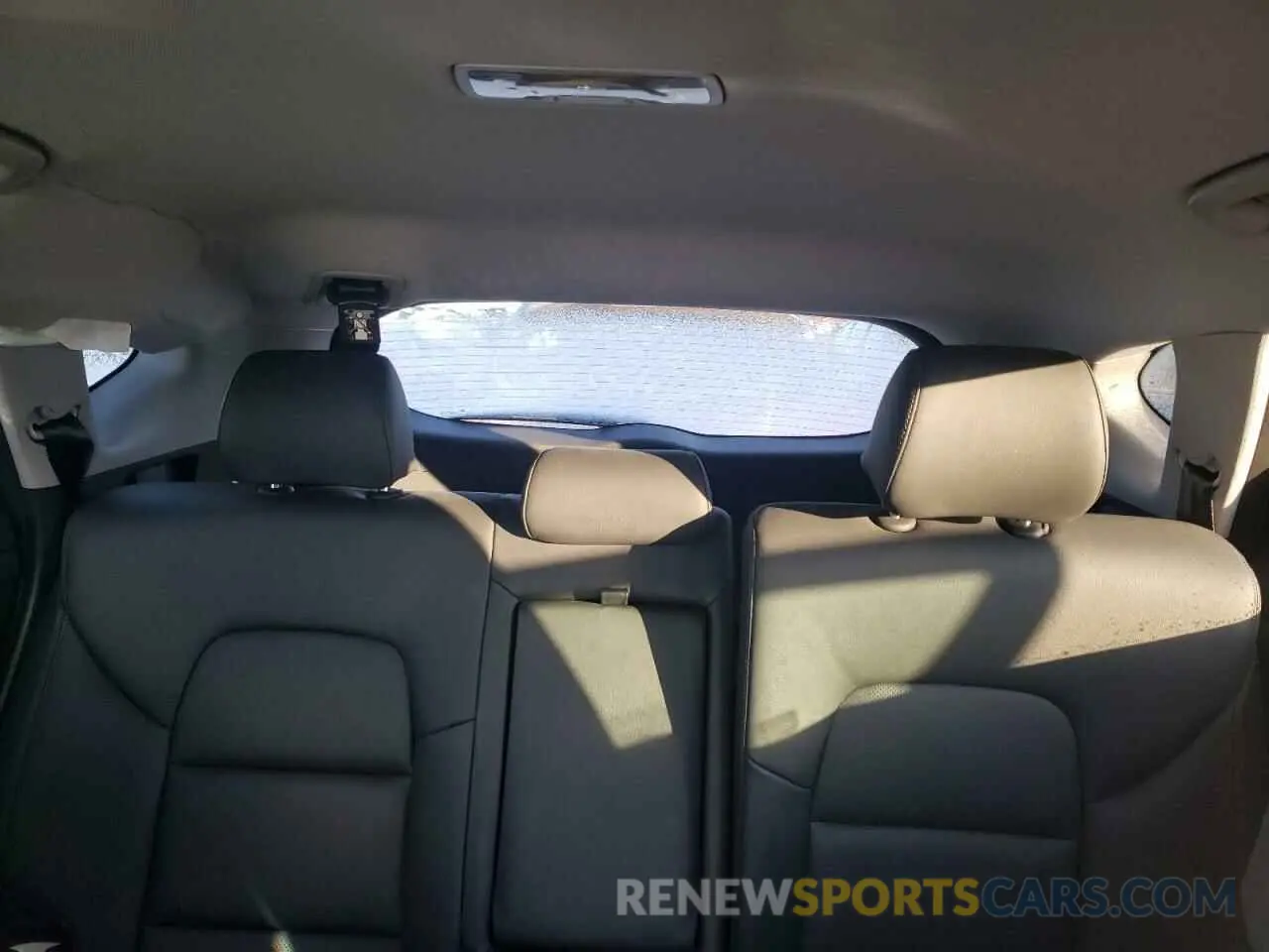 10 Photograph of a damaged car KM8J3CAL3MU354983 HYUNDAI TUCSON 2021