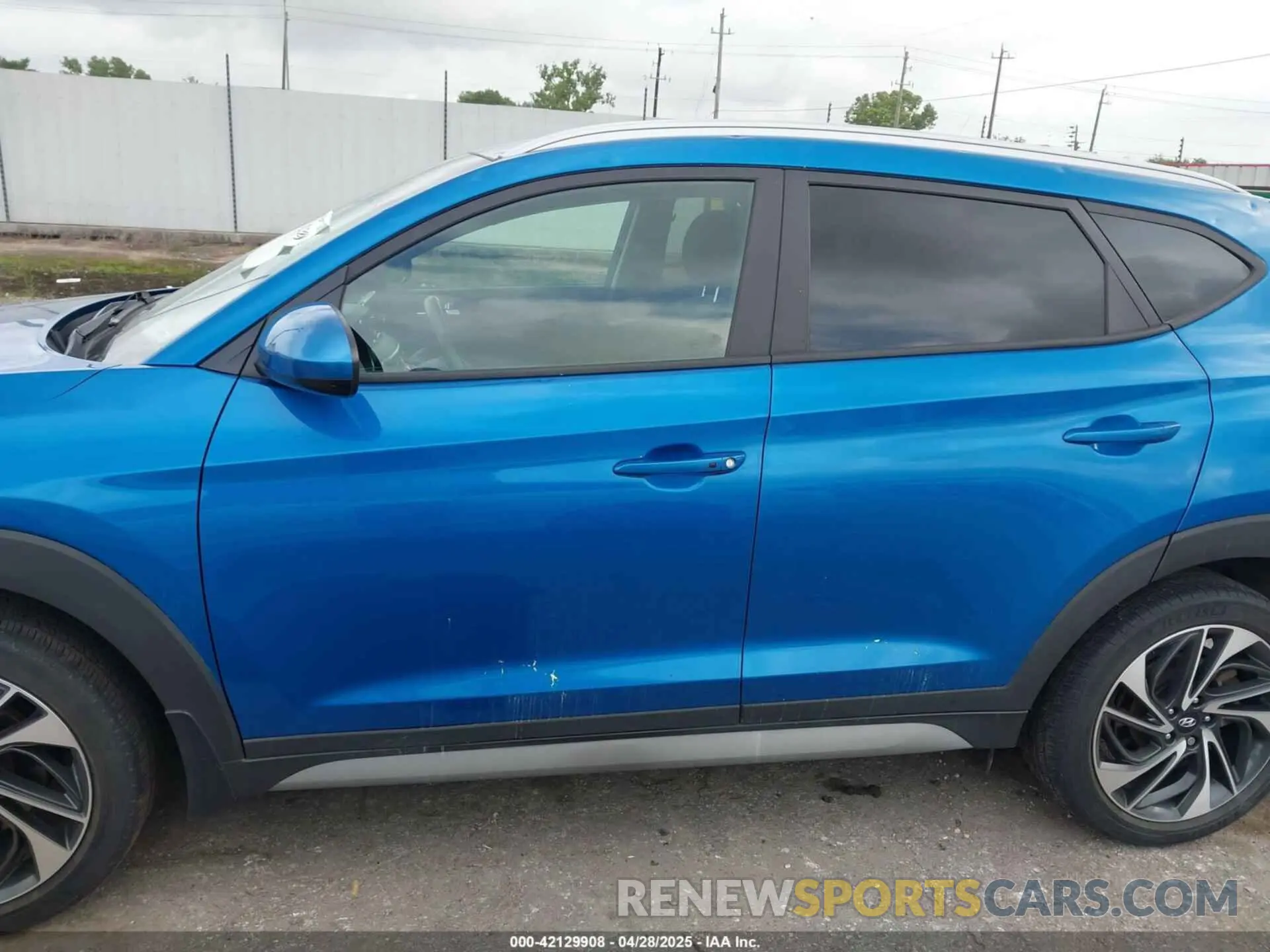 14 Photograph of a damaged car KM8J3CAL5MU322634 HYUNDAI TUCSON 2021