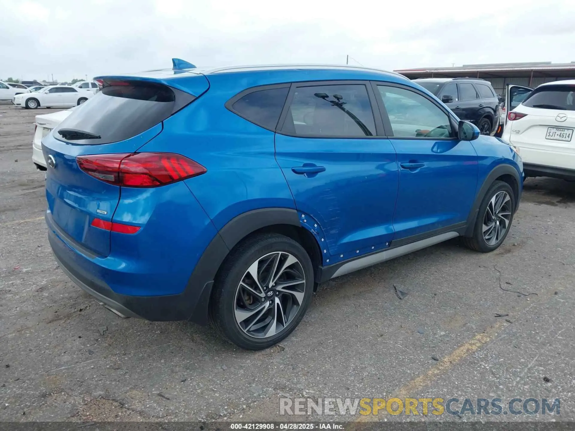 4 Photograph of a damaged car KM8J3CAL5MU322634 HYUNDAI TUCSON 2021