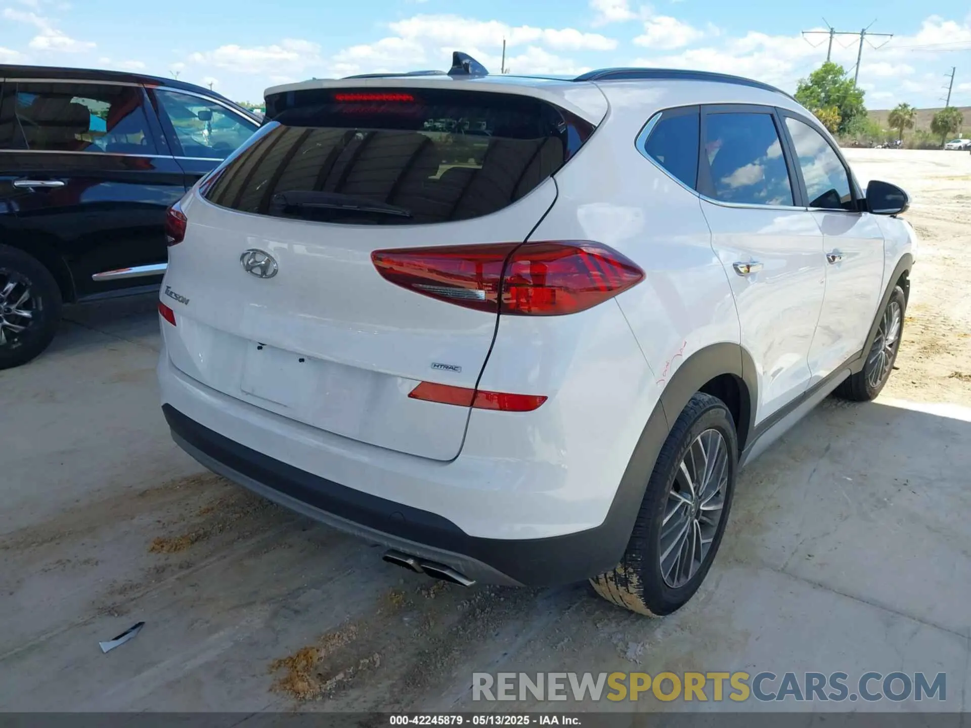 4 Photograph of a damaged car KM8J3CAL5MU371364 HYUNDAI TUCSON 2021
