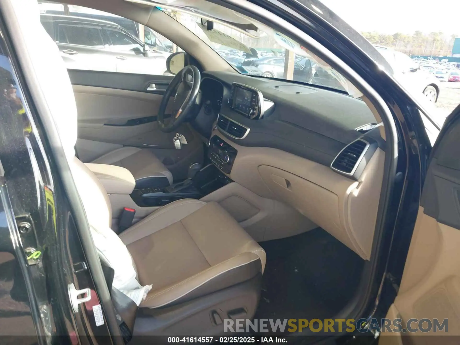 5 Photograph of a damaged car KM8J3CAL5MU375320 HYUNDAI TUCSON 2021