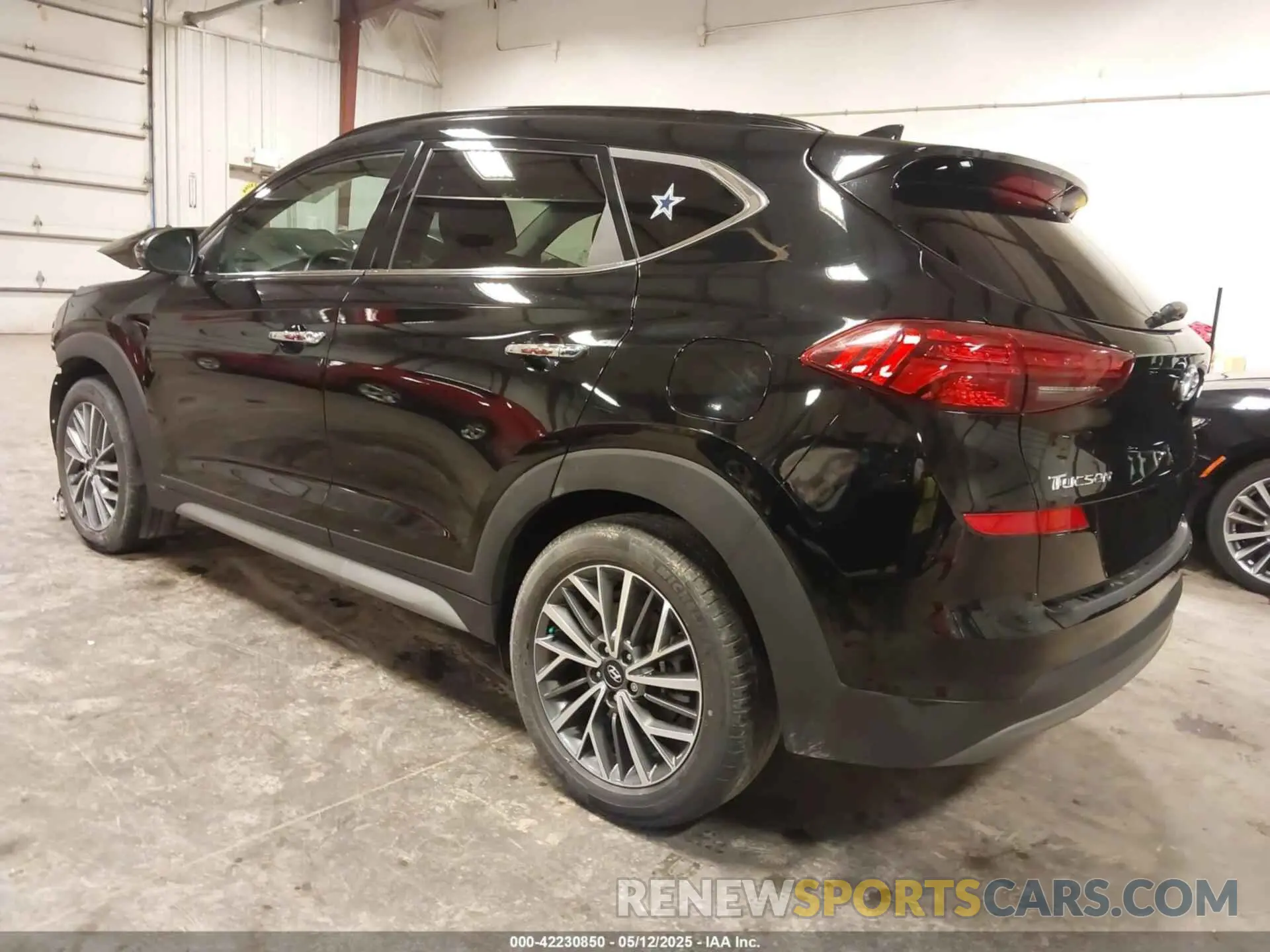 3 Photograph of a damaged car KM8J3CAL6MU385001 HYUNDAI TUCSON 2021